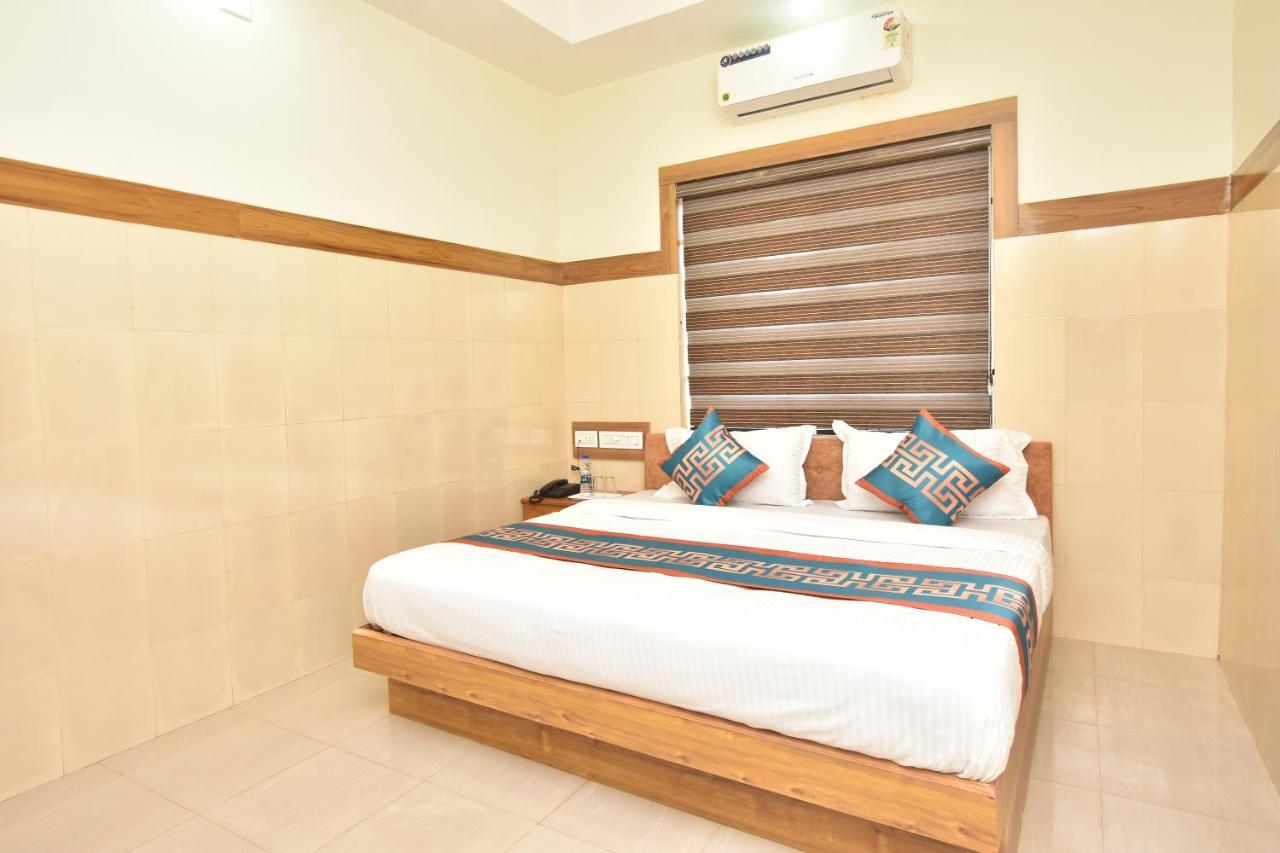 Hotel Kannur Capital Caltex Екстер'єр фото