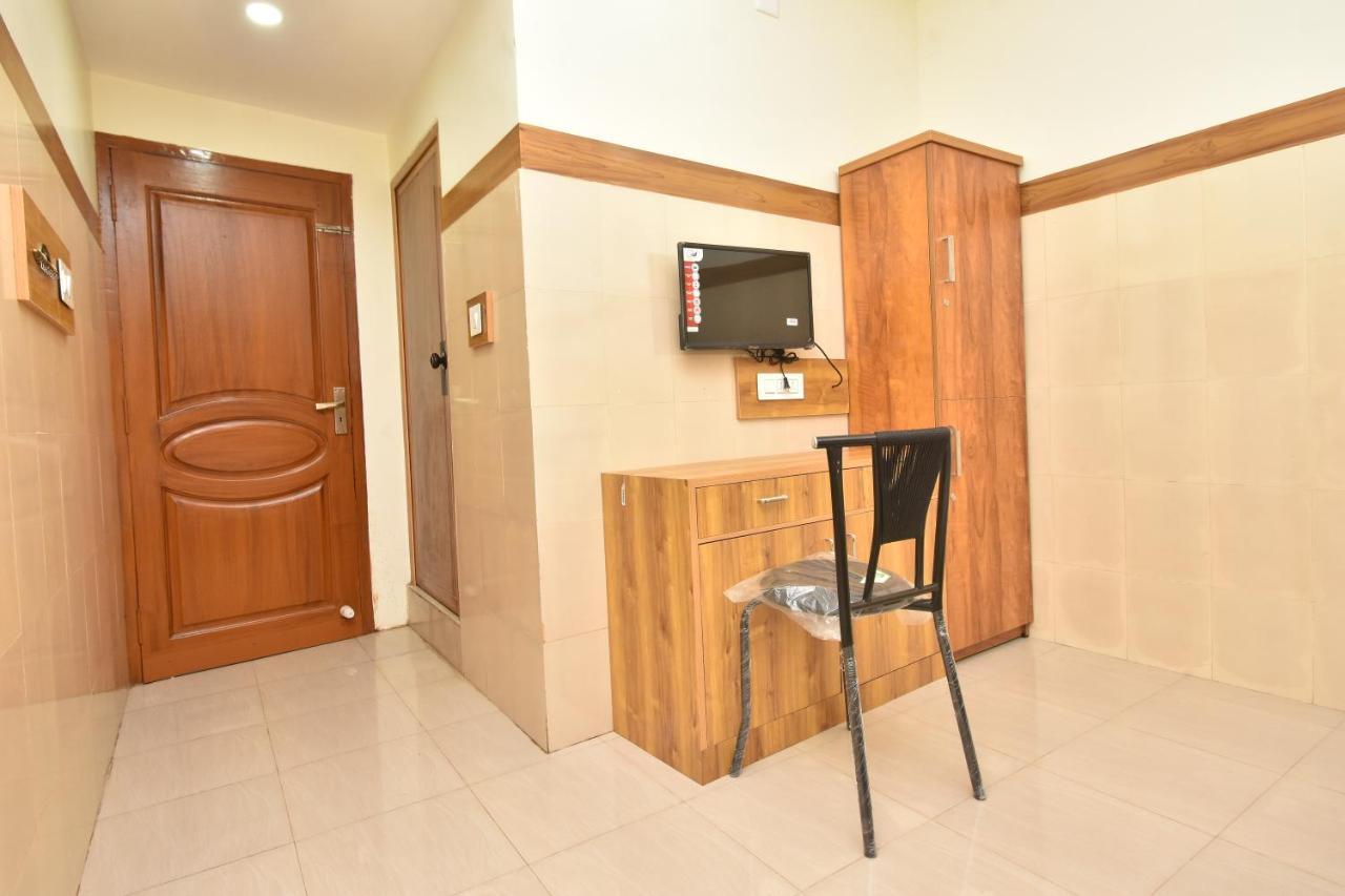 Hotel Kannur Capital Caltex Екстер'єр фото